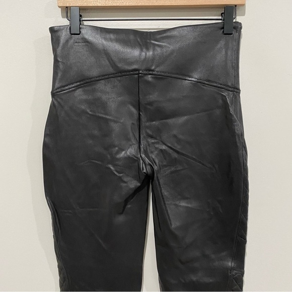 SPANX Quilted Faux Leather Leggings Very Black 20248R Size Large Revolve Concert - Picture 9 of 15